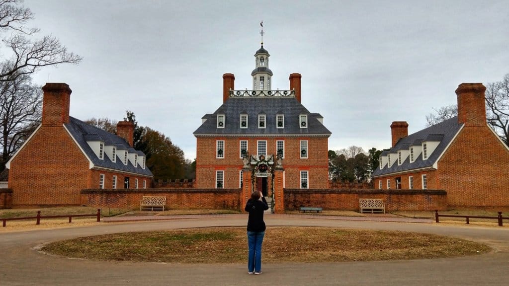 are dogs allowed at colonial williamsburg