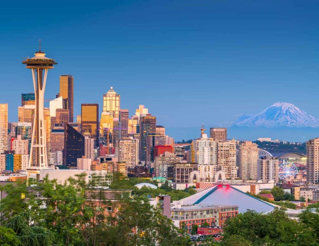 Seattle skyline with Space Needle and Mount Rainier